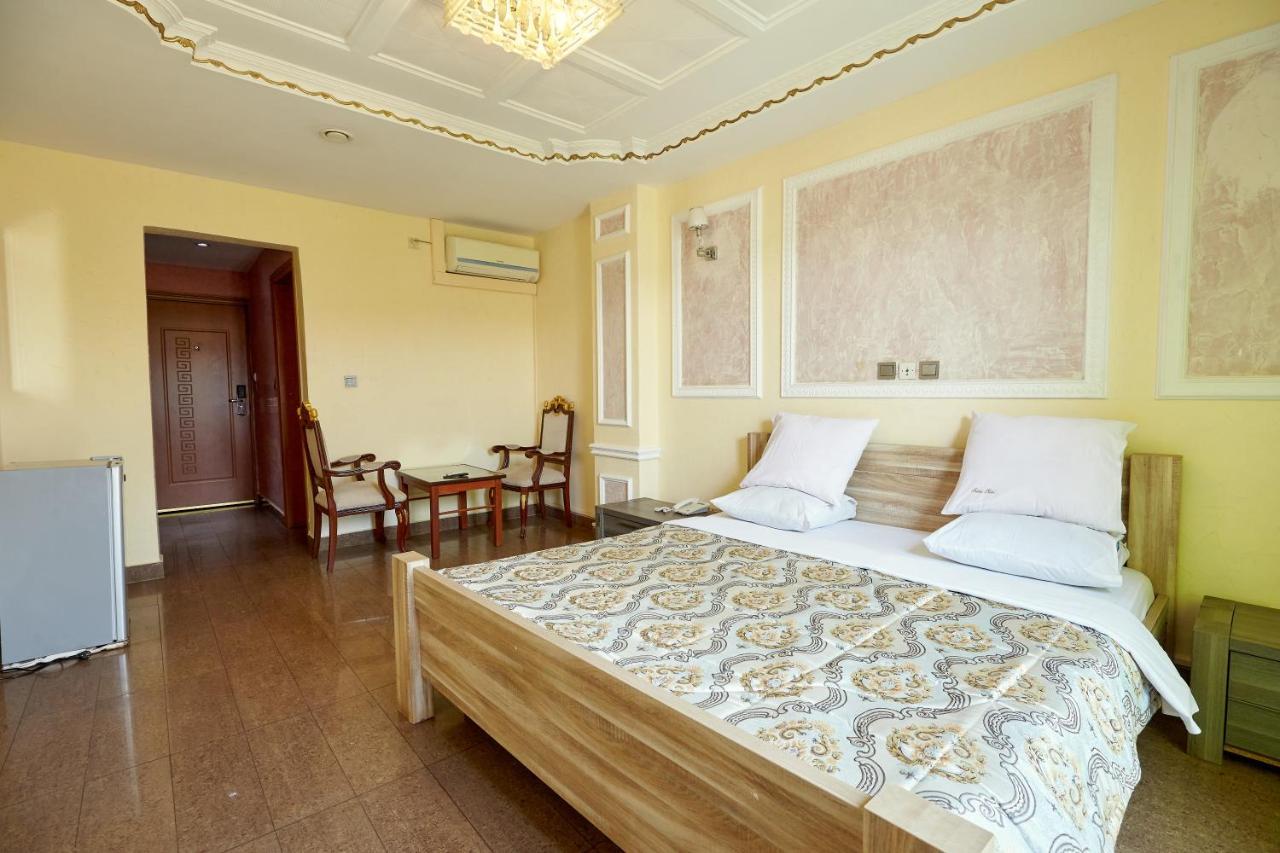 Felicia Hotel Yaounde Exterior photo