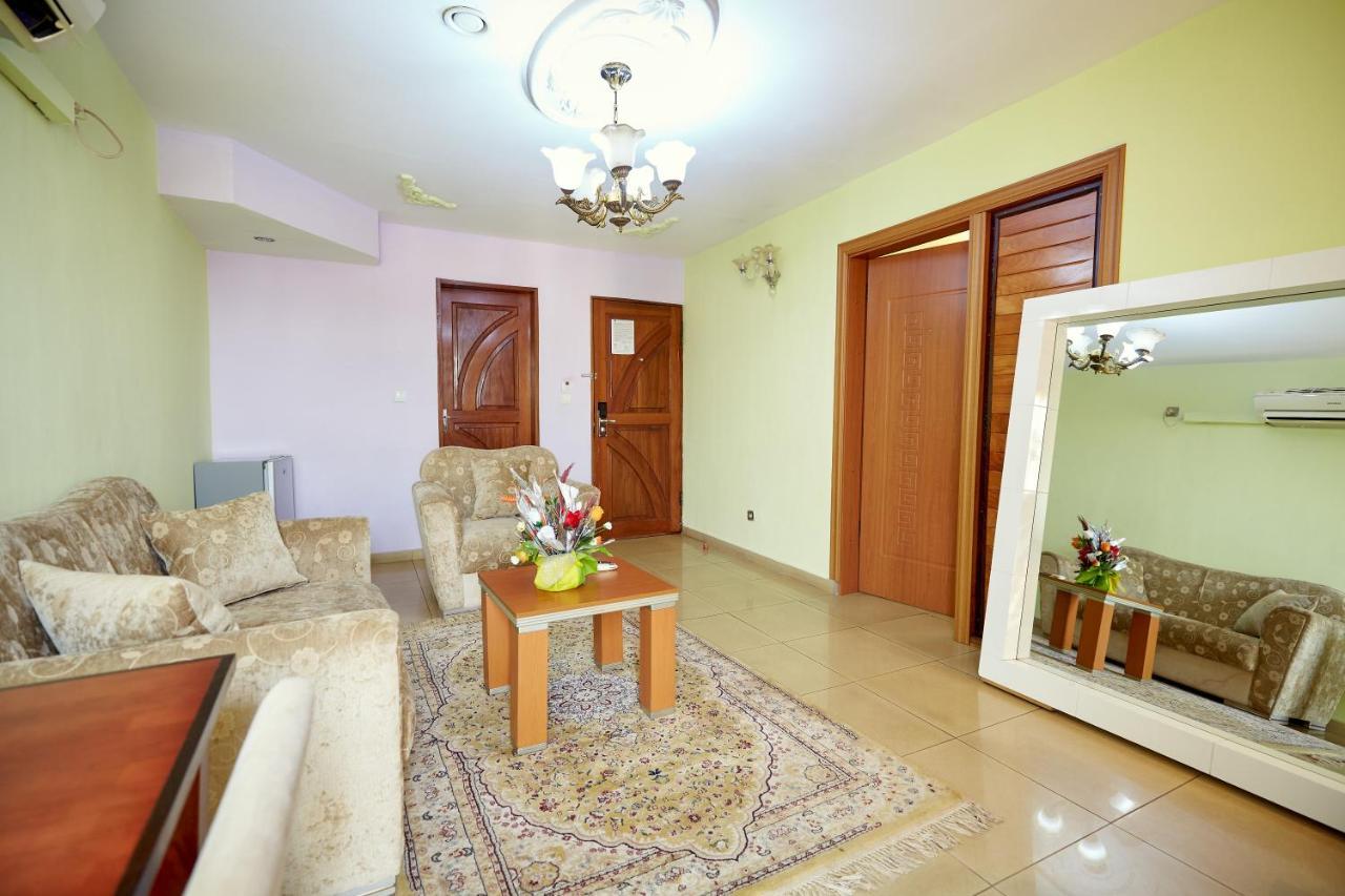 Felicia Hotel Yaounde Exterior photo