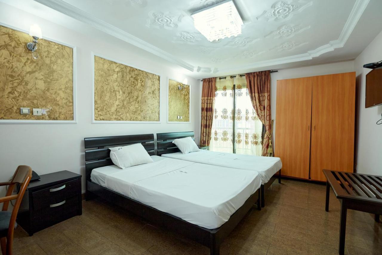 Felicia Hotel Yaounde Exterior photo