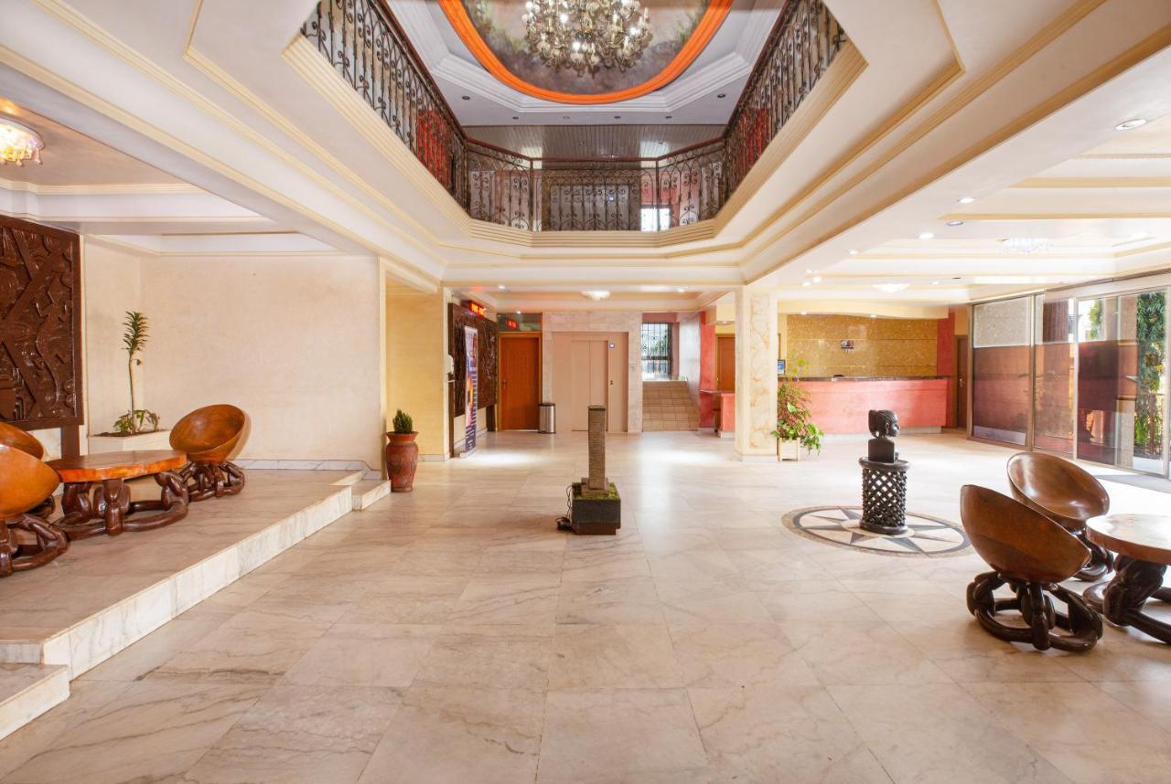 Felicia Hotel Yaounde Exterior photo