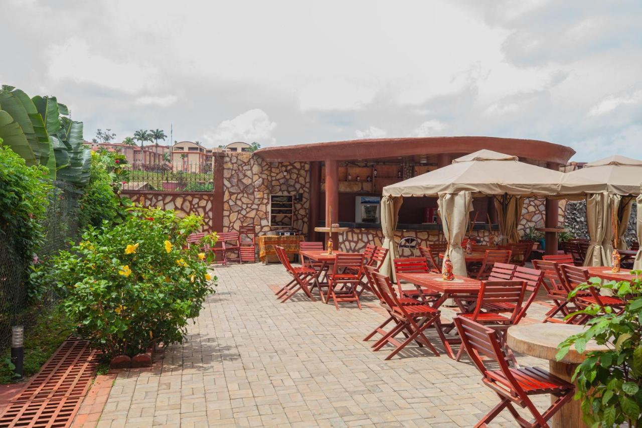Felicia Hotel Yaounde Exterior photo