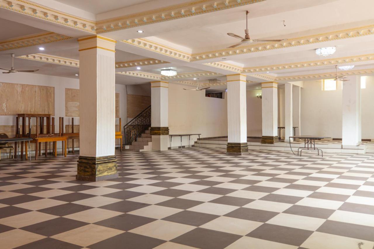 Felicia Hotel Yaounde Exterior photo