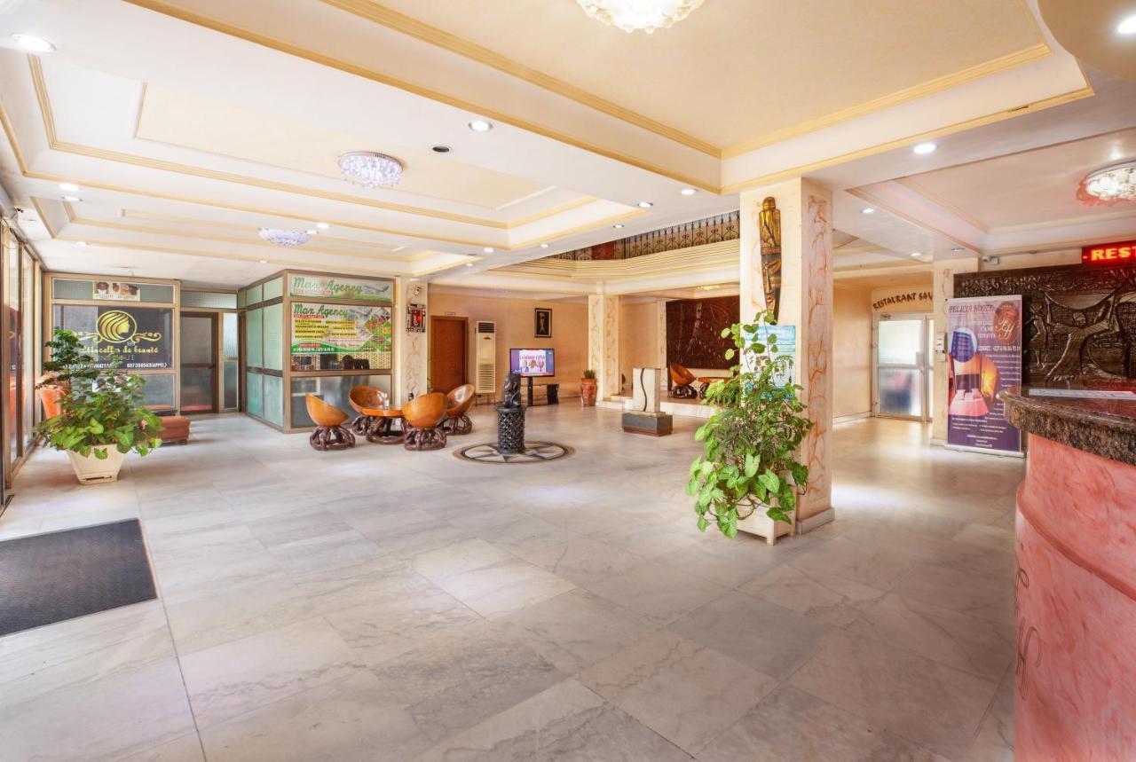 Felicia Hotel Yaounde Exterior photo
