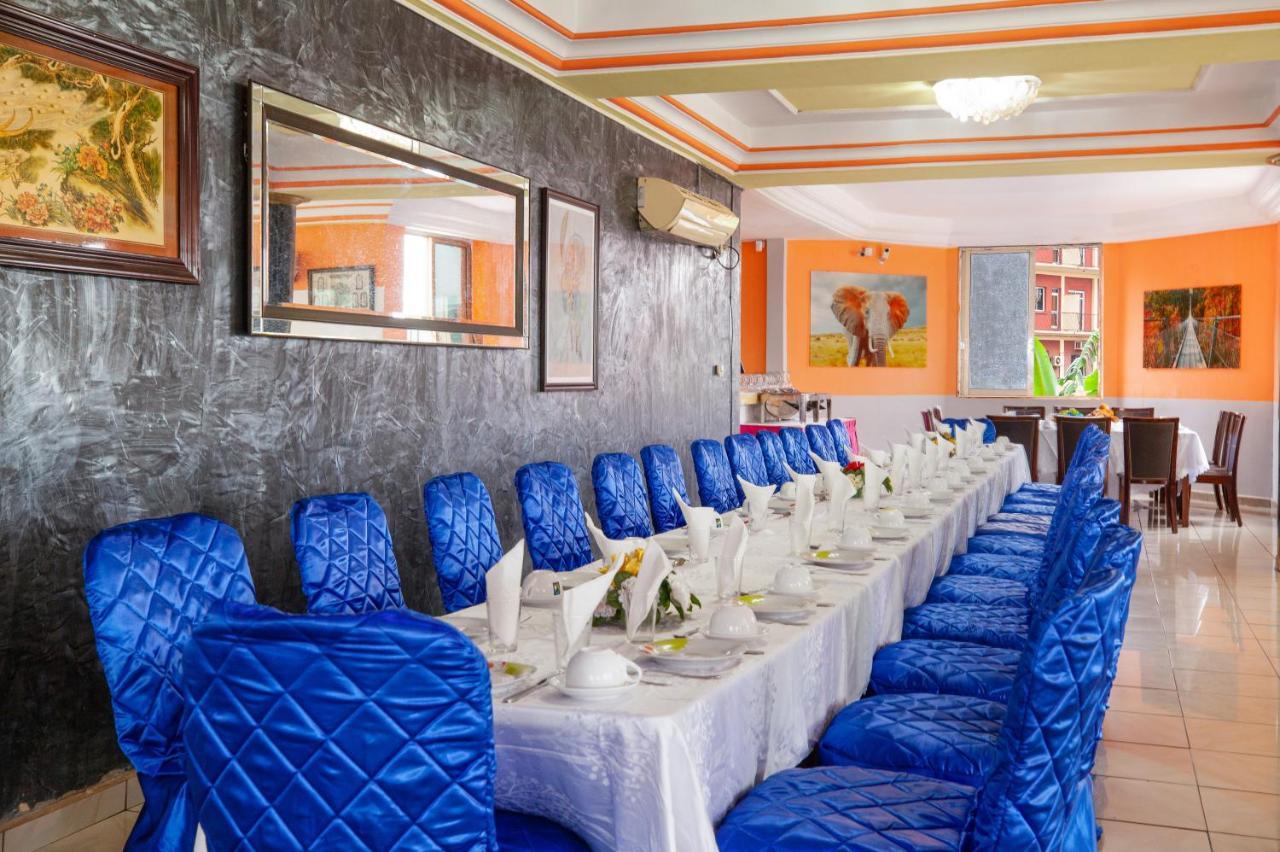 Felicia Hotel Yaounde Exterior photo