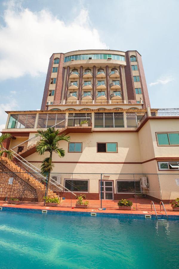 Felicia Hotel Yaounde Exterior photo